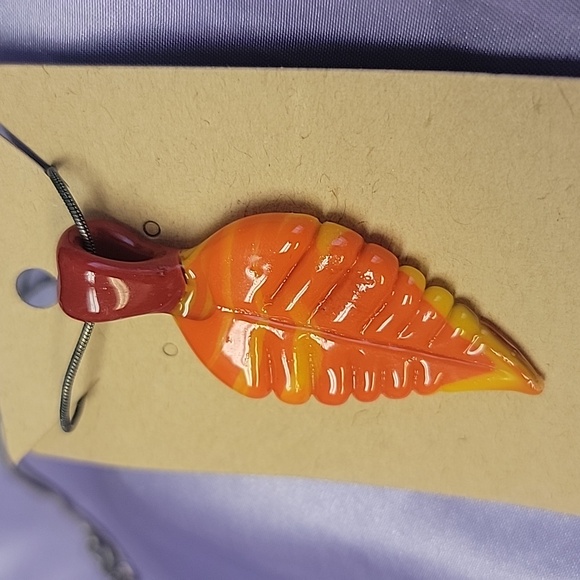 N19 Orange Red Yellow - Handblown Glass Leaf Necklace - Picture 2 of 4